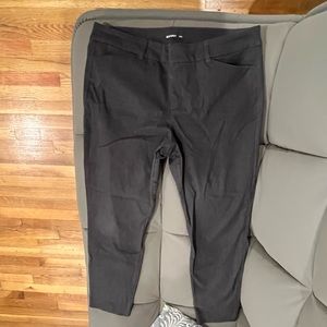 Old Navy Pixie pants. Size 12!